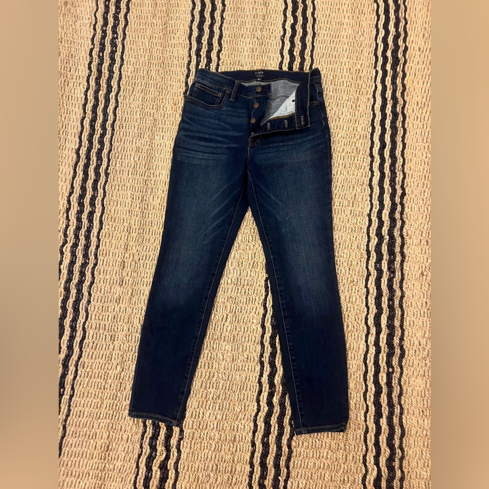 J.crew 9 inch high rise button fly skinny jean. Size 29. EUC